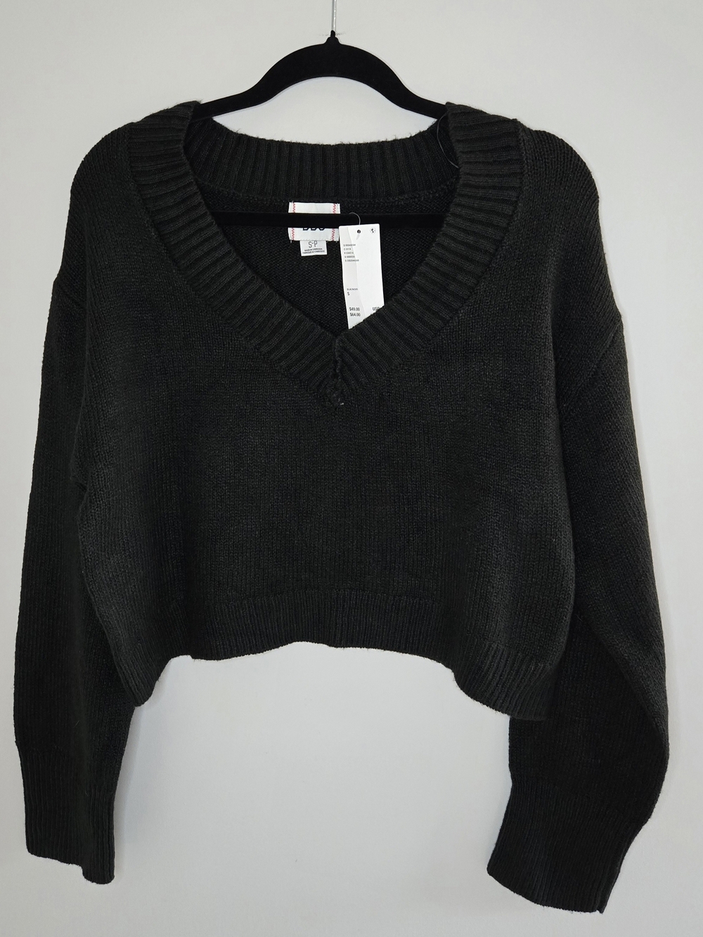 BDG by Urban Outfitters black cropped v-neck preppy pullover sweater, small, new